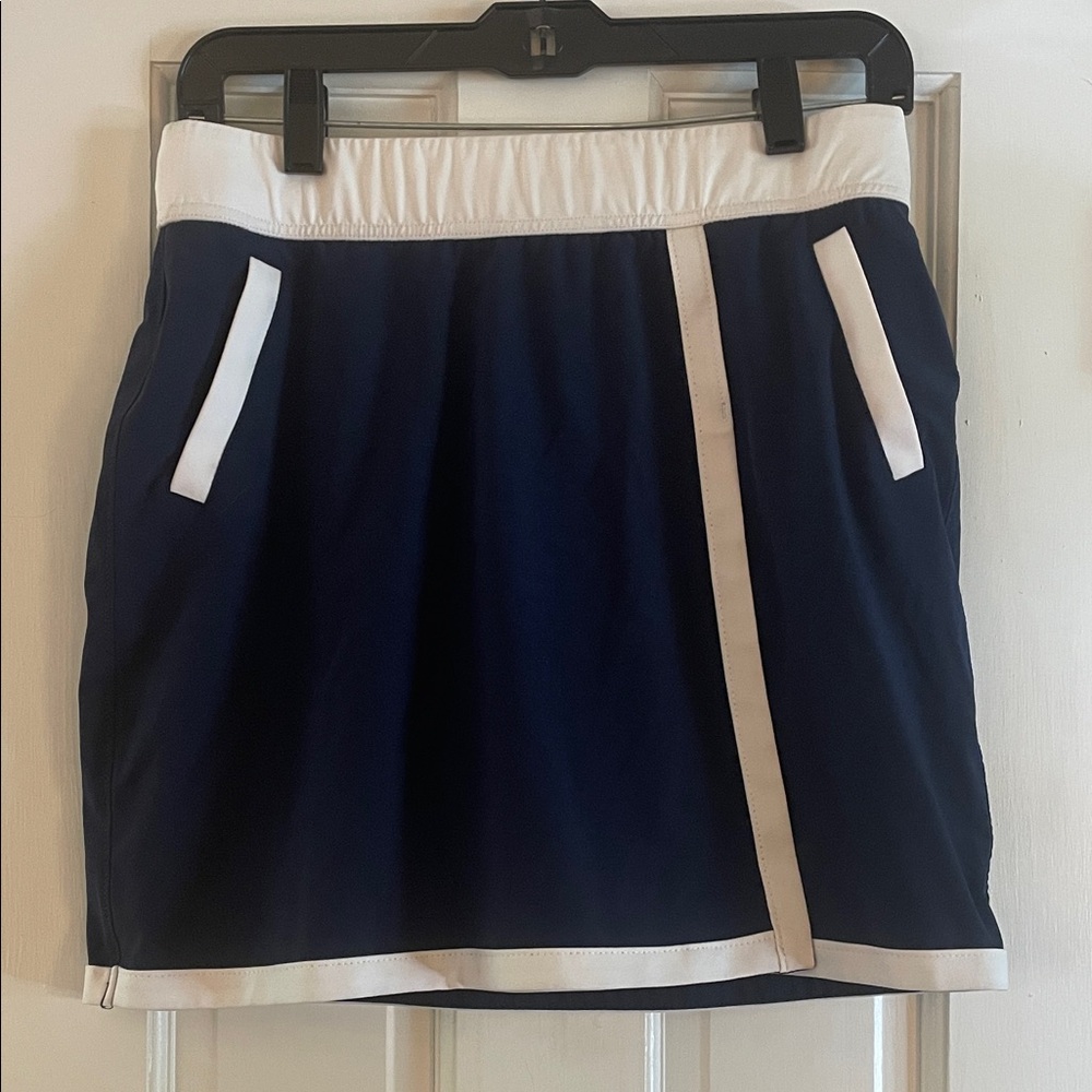 Belyn Key Navy and White Wrap Athletic Golf Skort UPF 50